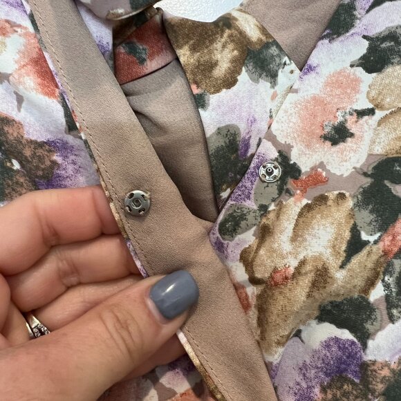 LUSH CLARA FLORAL MINI DRESS - Picture 8 of 11